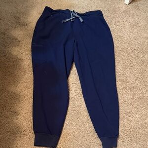 Figs, navy blue extra large jogger style scrub pants